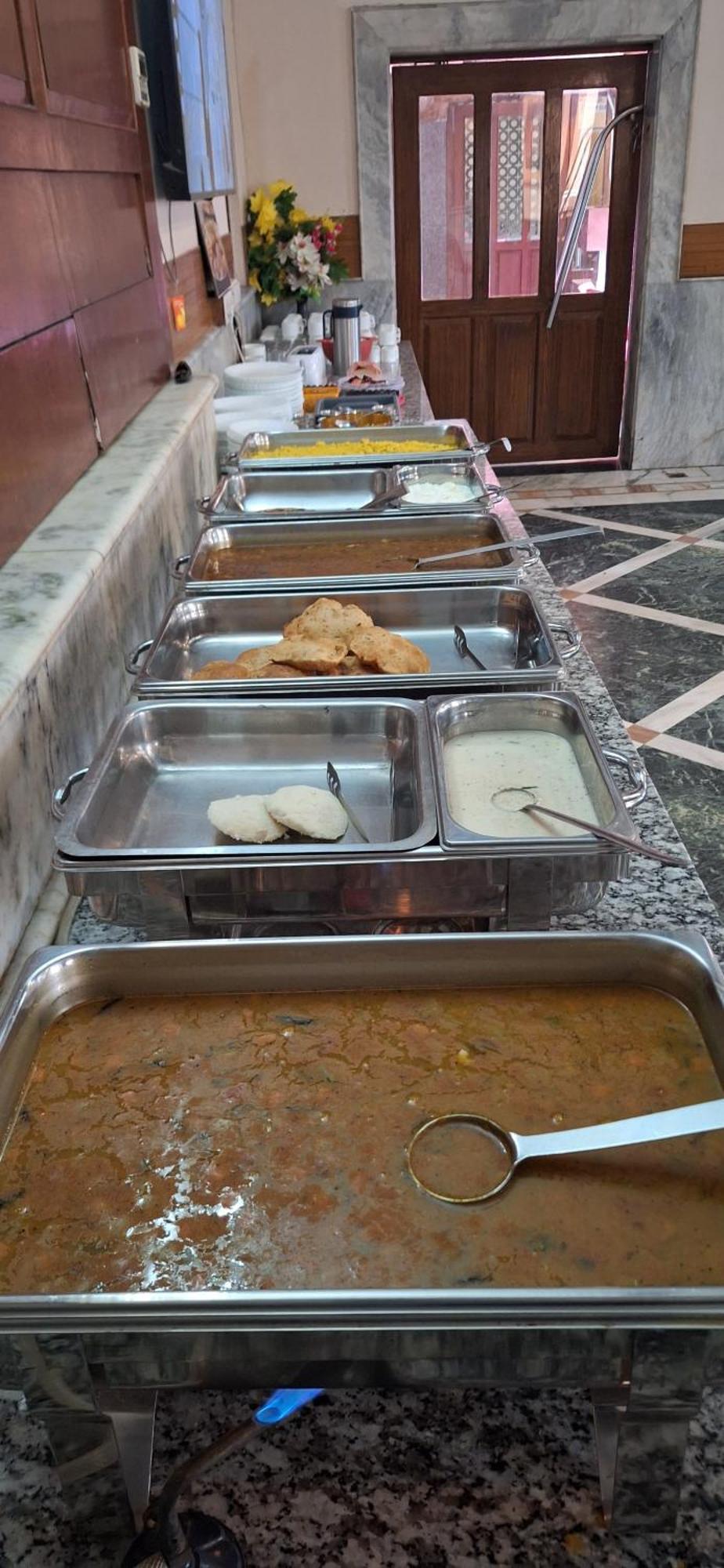 Ananda Castle Hotel Vrindavan Exterior photo